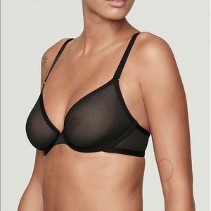Cuup The Plunge Mesh Bra in black